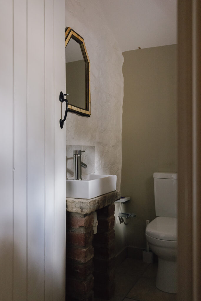 Small toilet