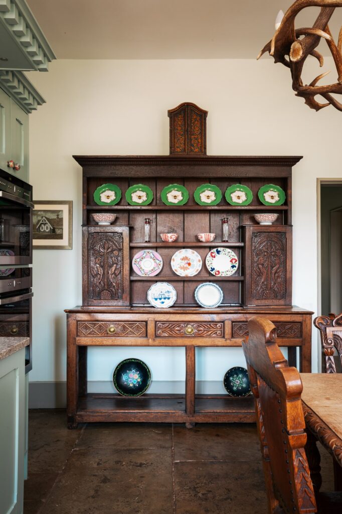 Intricate dresser