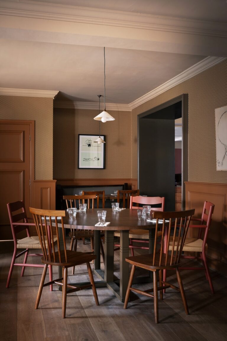 circular table with set of chairs