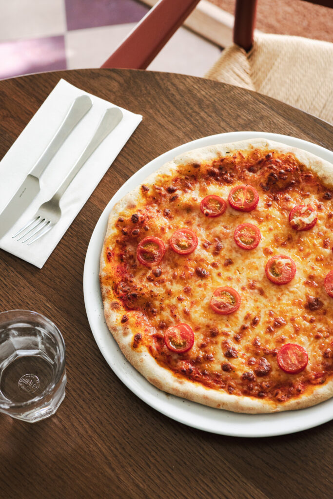 The Hide Classic Mature Cheddar and Tomato Pizza