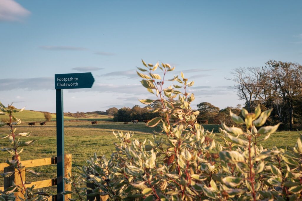 Sign to chatsworth
